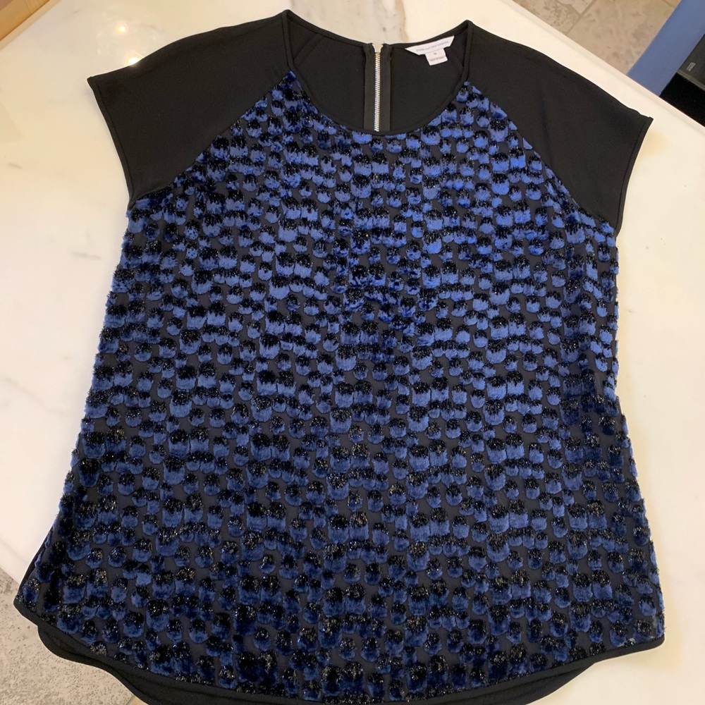 Navy💙 top by DVF size M